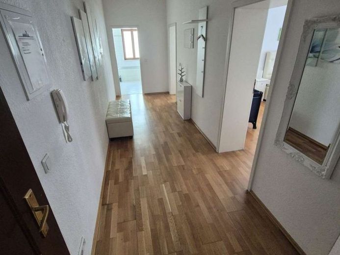 Möblierte 2 Zimmer Wohnung, SOFORT einziehen! – Foto 1