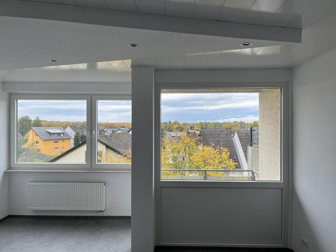 1-pokojowe studio w atrakcyjnej lokalizacji – Blick Richtung Balkon