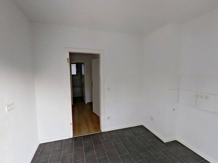 Appartamento ben distribuito con 2 locali, BALCONE e bagno con vasca – Ansicht II: Küche