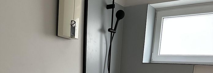 inkl. Badschrank & Heizung