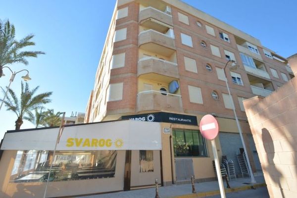 Appartement mit 2 Schlafzimmern und 2 Bädern direkt am Strand von Guardamar del Segura