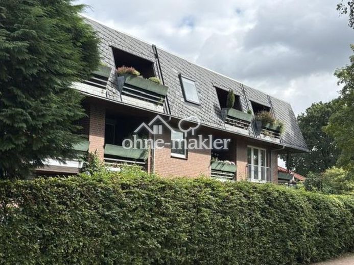 Hamburg Bergstedt’te geniş güneybatı sundurmalı ve yeşil manzaralı 2 odalı daire, 2. kat (son kat) – Fotoğraf 1