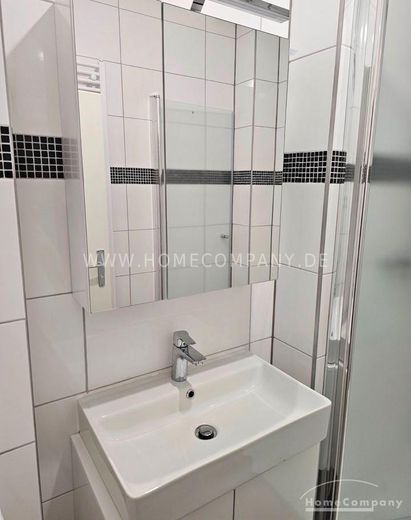 Fechenheim (8071223) möblierte Wohnung mit 3 separaten Schlafzimmern, ideal zur Anmietung von Firmen – 40620a9f4c50a205726d3754f8a83ced513ac44a.jpg