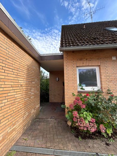3-kamerappartement op een zeer goede en rustige locatie in een eengezinswoning in Mölln – Foto 1