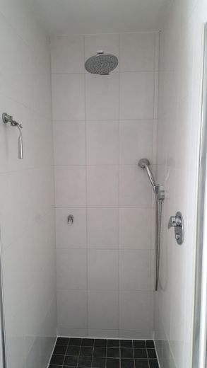 2e Dusche/Wellnessbereich