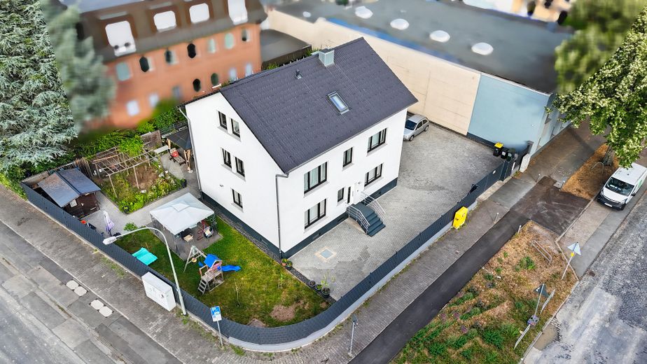 Provisionsfrei: Wohn- und Geschäftshaus Frankfurt-Seckbach mit vielseitiger Nutzung – Foto 3