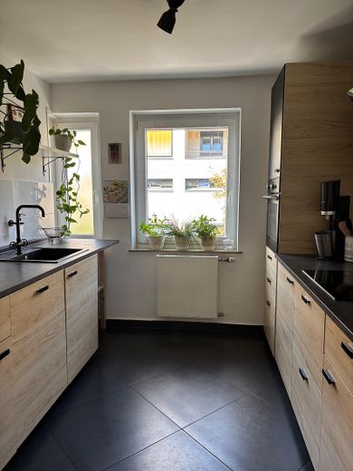 1A Lage- freie Wohnung mit EBK im Vorderen Westen m. Balkon + Garten / 3 ZKB Herkulesstr - Privat – फोटो 6