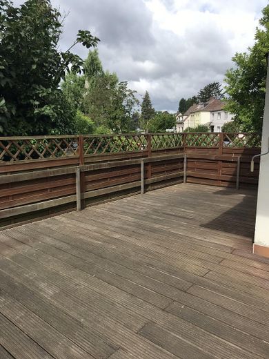 Freistehendes Einfamilienhaus mit Photovoltaikanlage auf sonnigem Grundstück in Berlin-Wittenau – große Terrasse