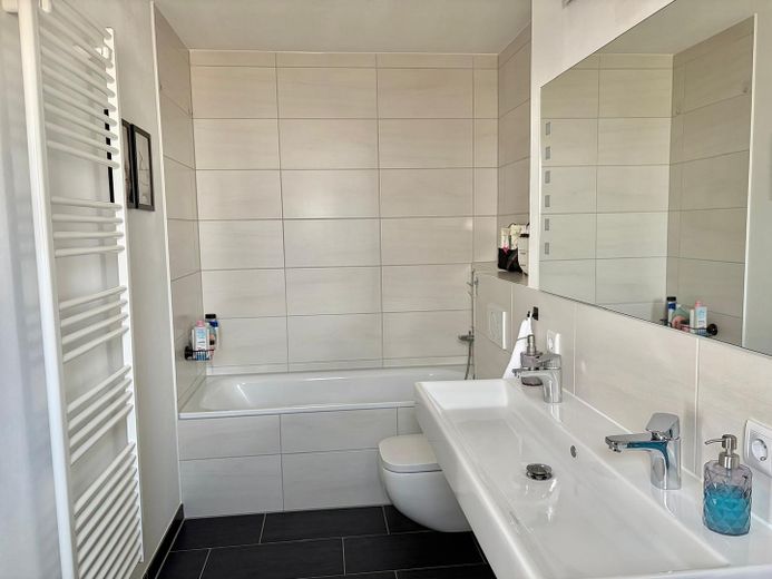 Exclusief 3-kamer-nieuwbouwappartement in Vaterstetten – zuidwestloggia & topuitrusting – Foto 16