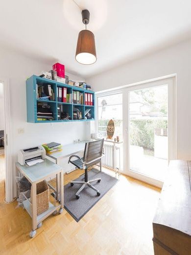 Kind / Büro mit Süd-Terrasse