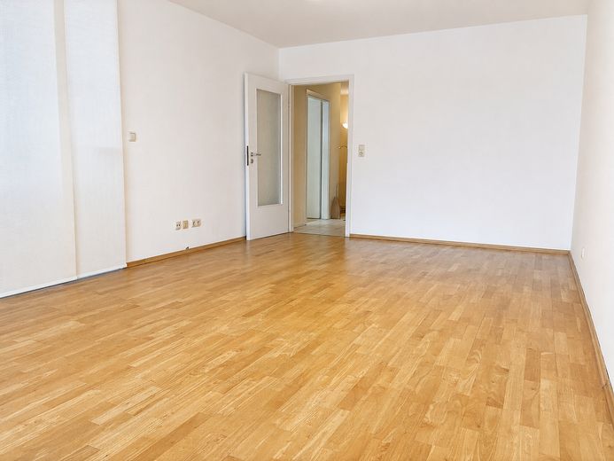 Inmueble comercial cercano al ayuntamiento en el centro de Velbert – Raum 1