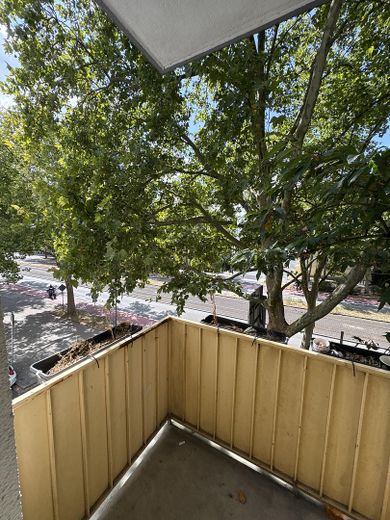Współdzielone mieszkanie 3-pokojowe w centrum Darmstadt – Balkon von Zimmer 2