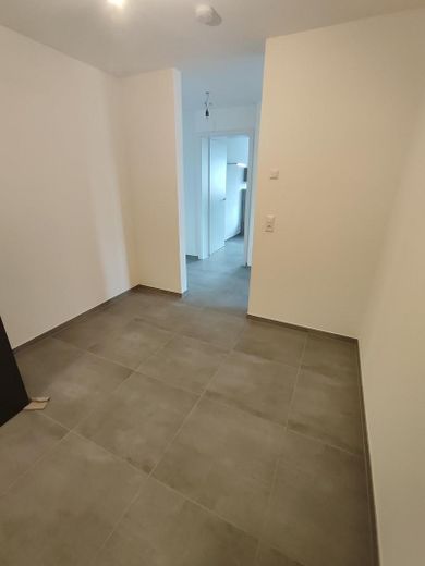 3-Zimmer-Erdgeschosswohnung mit eigenem Garten – Modernes Wohnen mit viel Freiraum in Steinheim – Eingangsbereich/Garderobe
