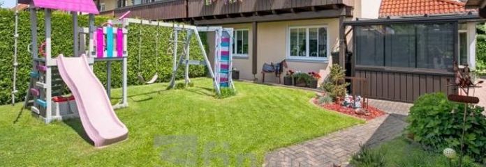 Reihenendhaus in Leubnitz mit Pool, Wintergarten und Smart-Home