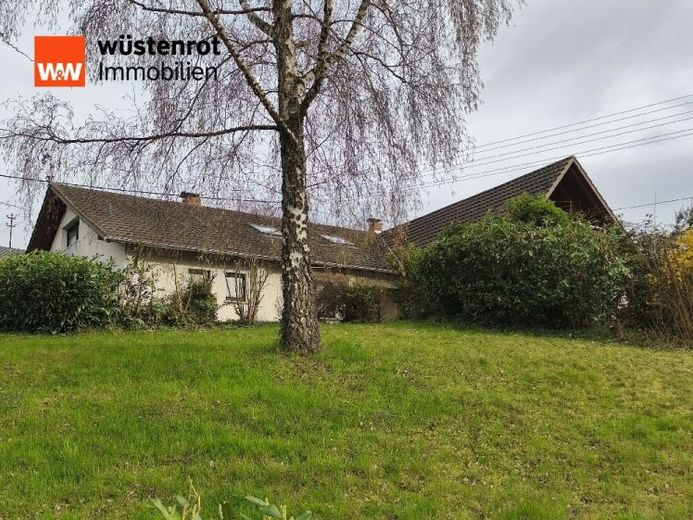 Tolles Anwesen mit zwei schönen Wohnungen.
Mehrgenerationenwohnen, Doppelgarage,
Terrassen, Loggia. – Foto 1