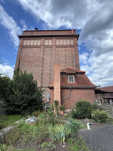 Edificio storico di un mulino con interessanti proventi da locazione – Außenansicht