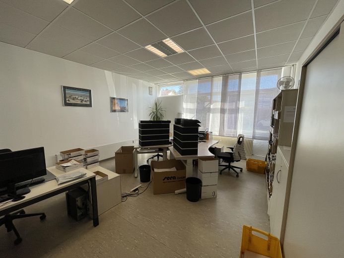 Superfici di magazzino e ufficio riscaldabili in affitto a Eggenfelden -1096qm – Photo 10