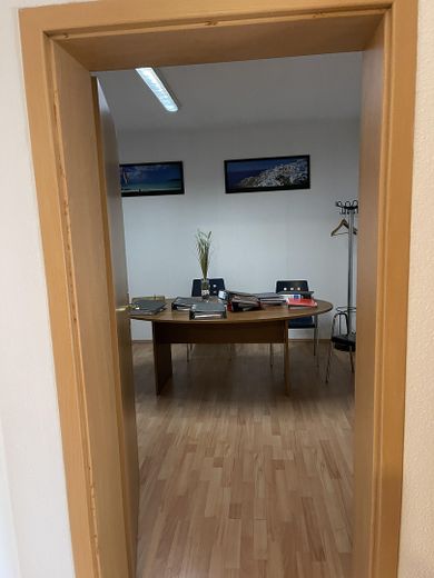 1500 m² Gewerbegrundstück, Halle, Lager und Bürofläche – Foto 13