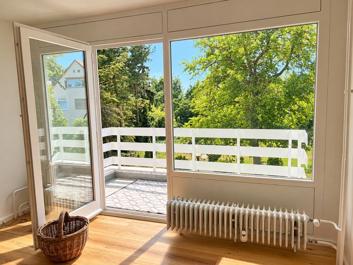 Erstbezug nach Sanierung - Südwestterrasse mit Gartenblick – Süd-West-Balkon