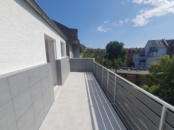 Elegante und große  Wohnung - Dachgeschoss - mit viel Platz – Foto 23