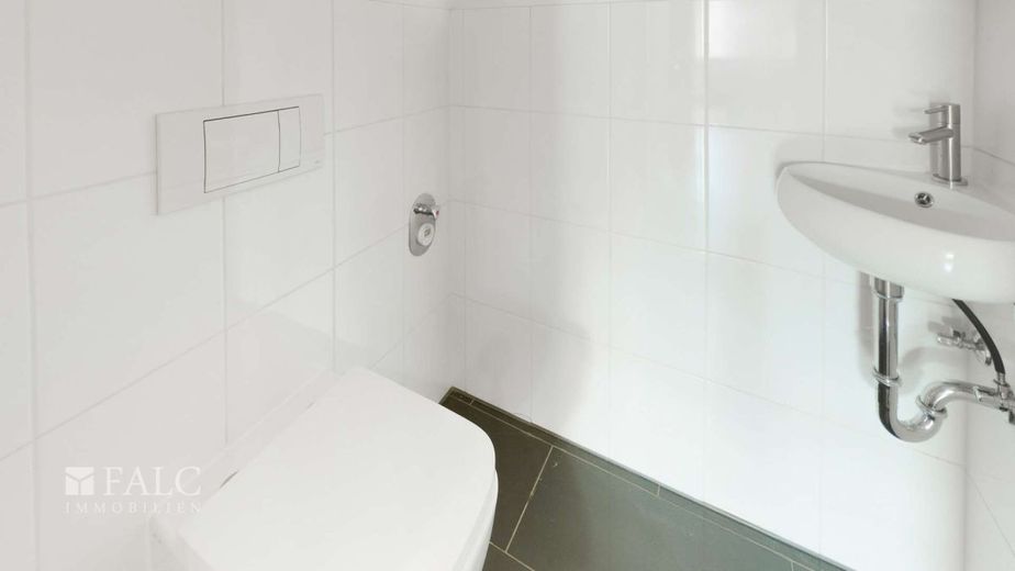 Auf der Sonnenseite ganz oben - FALC Immobilien Öhringen – seperates WC