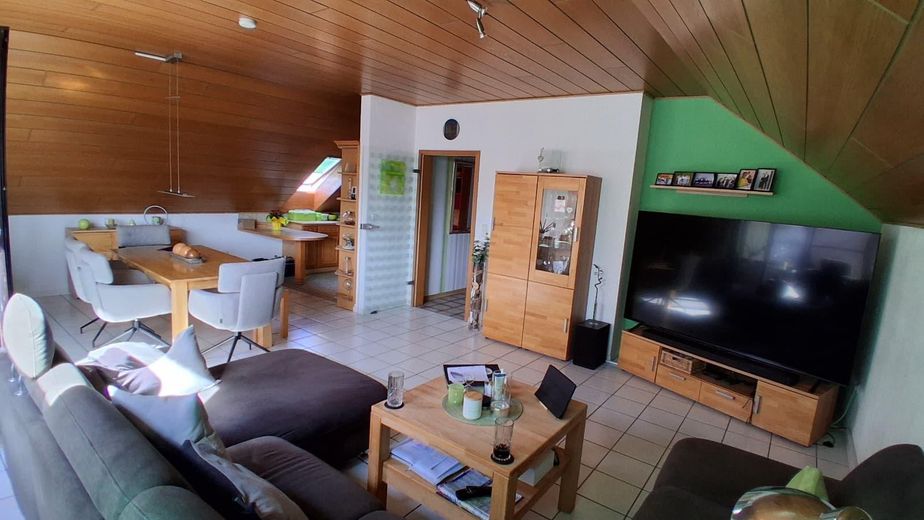 4 Zimmer Dachgeschosswohnung mit 2 Balkone – Foto 2