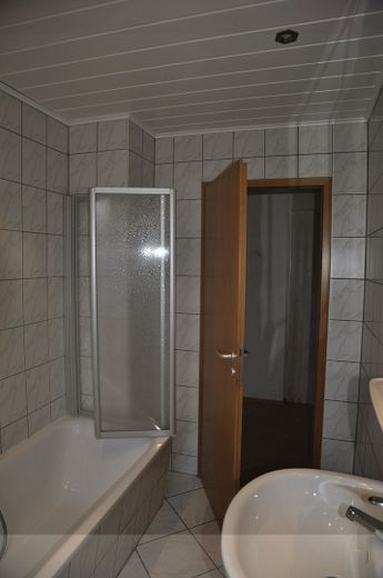 Modernes Zweifamilienhaus in Bredenbeck – Bad Wohnung im Erdgeschoss