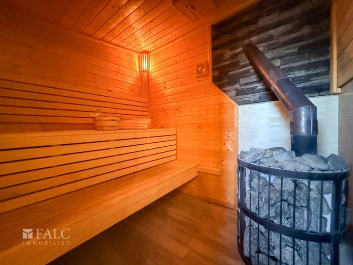 Wohnung mit Penthouse Charakter nur ca. 150 m zur Ostsee – Sauna