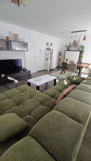 Provisionsfreies Einfamilienhaus (Baujahr 2024) mit PV-Anlage – Option auf 1,87% Kreditübernahme – Wohnen+Essen