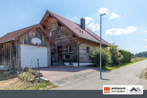 Natürlich wohnen, idyllisch leben – nachhaltiges Familienhaus in ruhiger Ortsrandlage