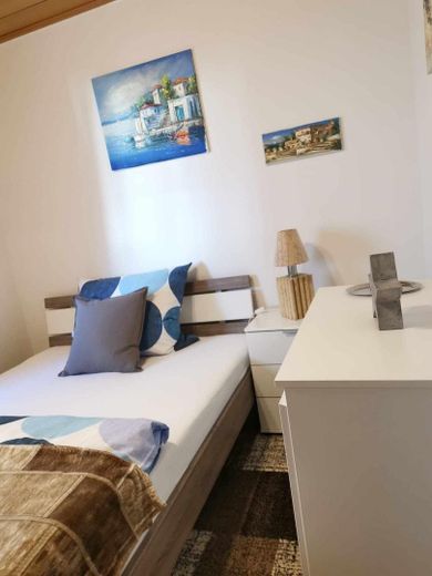 Möbliertes Zimmer in einer 3 Zimmer WG – Foto 2