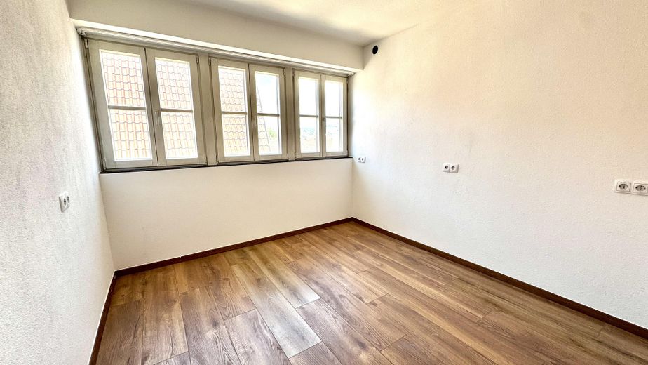 Erstbezug nach Sanierung | Helle 3,5-Zimmer-Wohnung in bester Innenstadtlage – Schlafzimmer