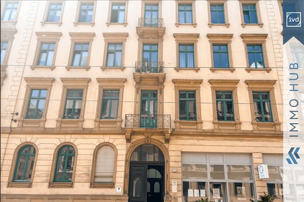++ Investimento di capitale con fascino – Appartamento in edificio d’epoca affittato in posizione privilegiata++
