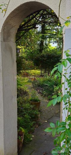 Große moderne möblierte Wohnung in bester Lage direkt am Volksgarten in Köln-Südstadt! – a4b858928061c47ada50fd0e928e647f2297b289.jpg
