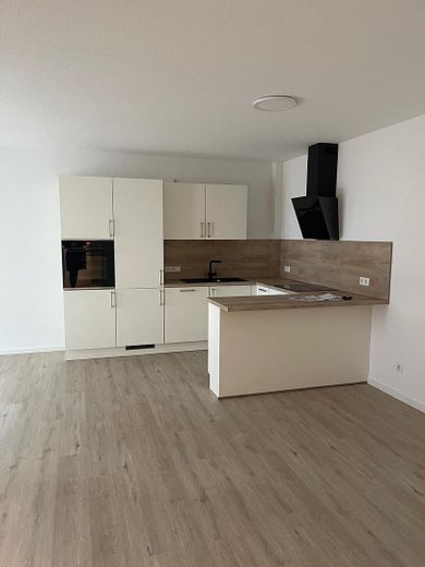 Moderngeschnittene Neubauwohnung KfW40+ – offeber Wohn-/ essbereich