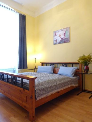 2-Zimmer-Altbau-Apartment mit Küche in Kreuzberg – 43c83ece-e3a9-49ce-a953-8cc3a3d1eb62