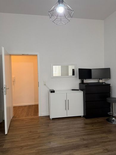 2 ZKB im modernisierten Altbau, Balkon – Schlafzimmer 2