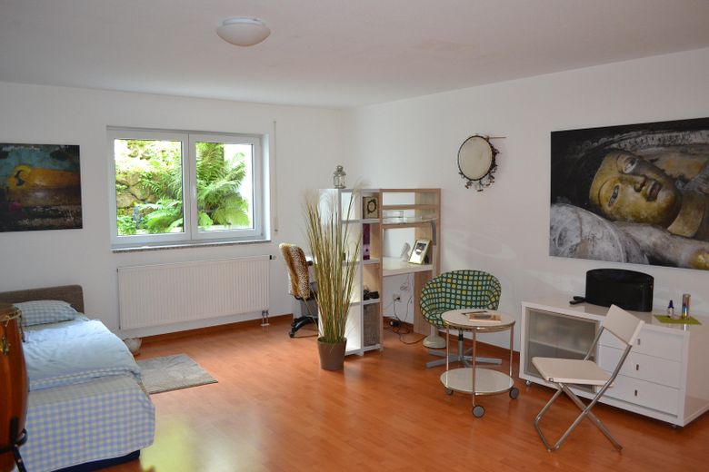 3-4 Zi Gartenidylle, 2 Holzterrassen, Sommergarten, Pavillon, – Großer Hobbyraum