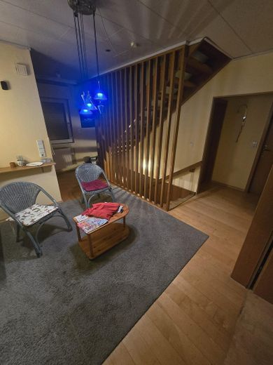 Jagdhausweg 12-EG, Treppe 2.OG