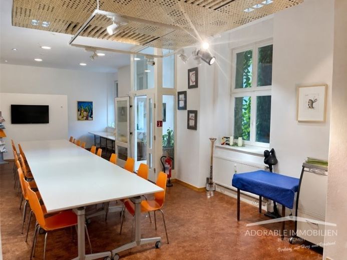 Oficina en ubicación tranquila (91 m²) en Otto-Suhr-Allee – Ideal para consulta, asesoría y actividad comercial – Foto 1