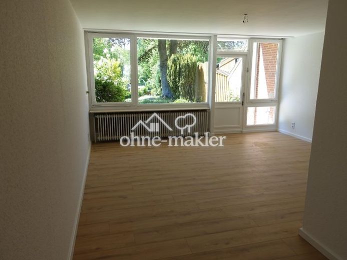 im Jahr 2026 umfangreich renoviertes Mittelreihenhaus in Geestemünde – Foto 1