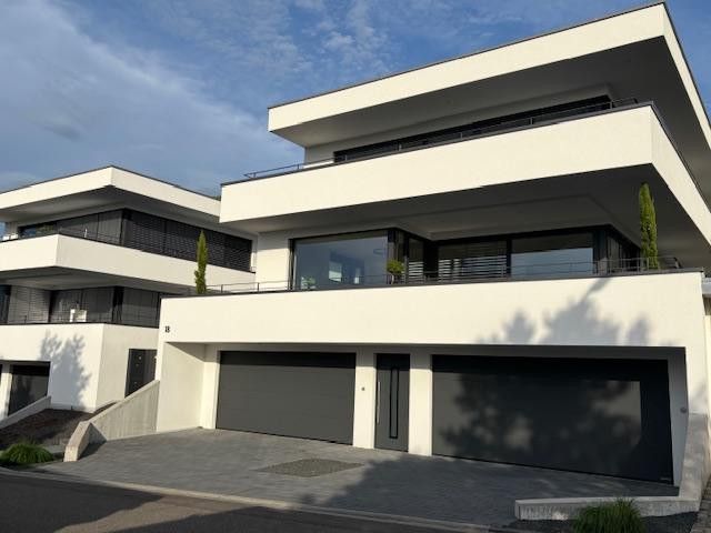 Exklusive 3.5 Zimmerwohnung auf dem Hünerberg – Foto 2