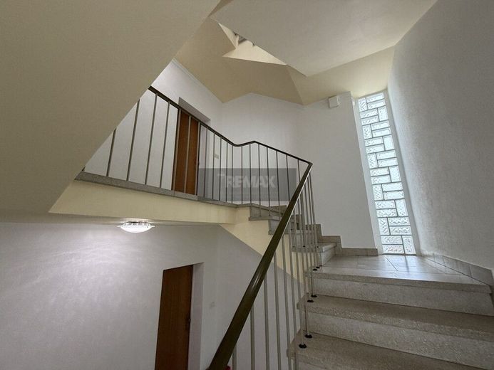 Wunderschöne Etagenwohnung mit Balkon in Lichtenberg – Bild 8