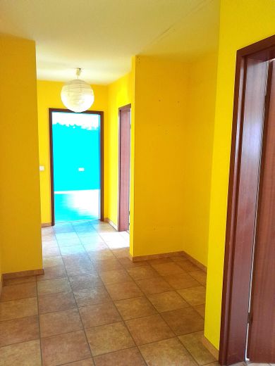 Ruhige, schön geschnittene 3-Zimmerwohnung in bester Lage ohne Provision – Flur mit Nische