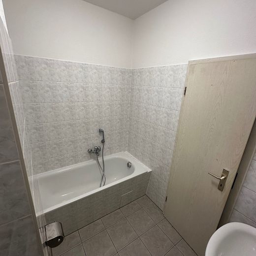 Heller Wohntraum im Erstbezug: Renovierte 2-Zimmer-Altbauwohnung am Kassberg/Altendorf – Foto 10