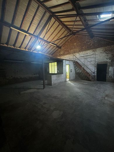 Renovated office with 420sqm warehouse / hall | production area incl. sanitary facilities – Foto 12