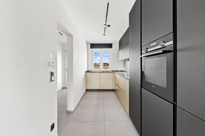 ¡Casa moderna KfW55 de 2020 con terraza en la azotea y cocina en Múnich-Untermenzing! ¡Sin comisión! – Küche im Kaufpreis enthalten
