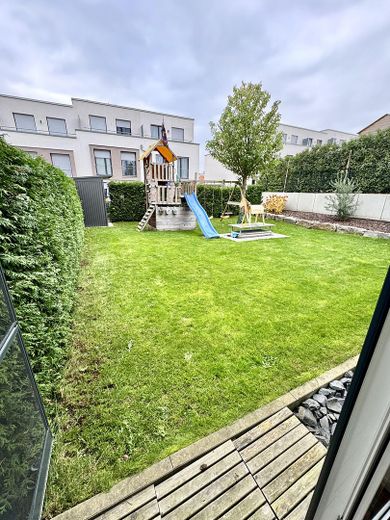 Gartenansicht / Büro