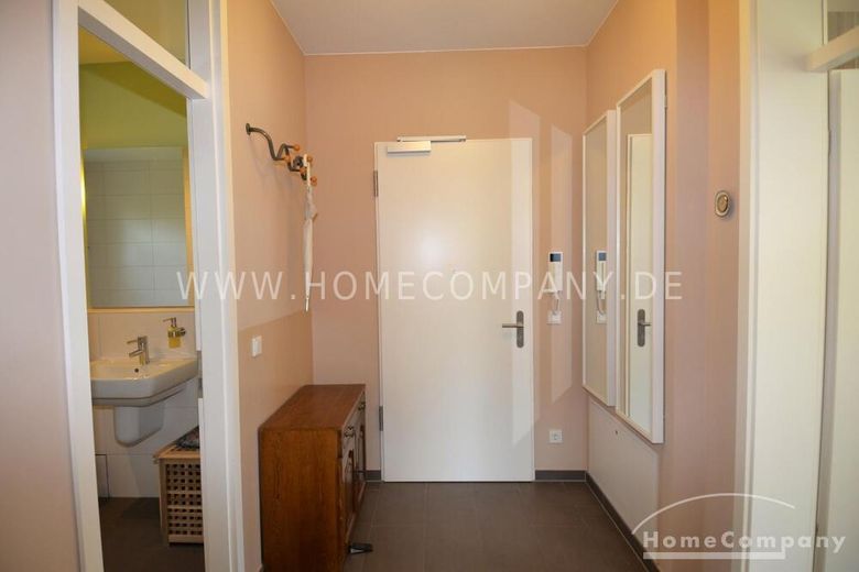 Lichtdurchflutete, große 2-Zimmer-Wohnung in Mitte, möbliert – cac9124b4508e8e281209dd568b6c724929ee502.jpg