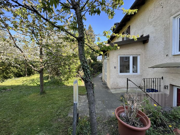 Charmantes freistehendes renovierungsbedürftiges Einfamilienhaus/Kapitalanlage von Privat – Photo 9